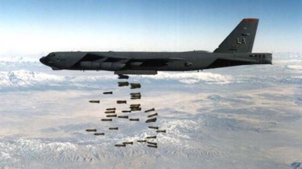 آمریکا در حال بررسی ازسرگیری حملات هوایی در افغانستان است