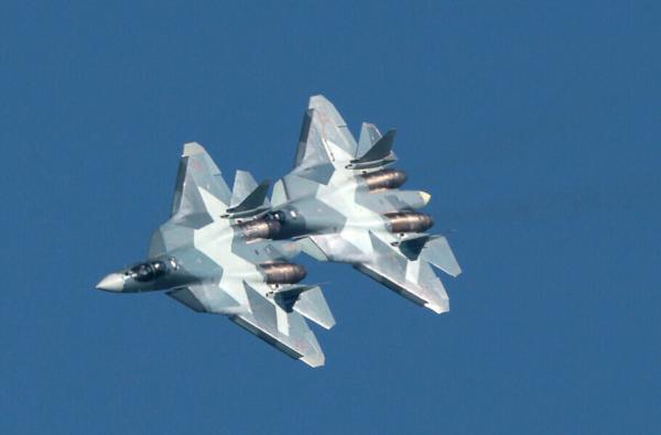 عکس ، نسل پنجم جنگنده سوخو روسیه به پرواز عایدی