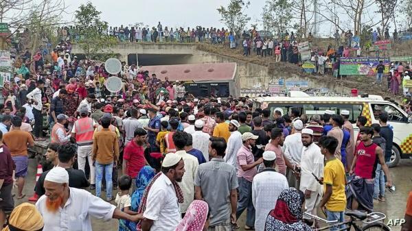 بنگلادش ، سقوط اتوبوس و 17 کشته