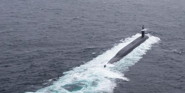 حضور کم سابقه زیردریایی اتمی موشک انداز آمریکا در کره جنوبی